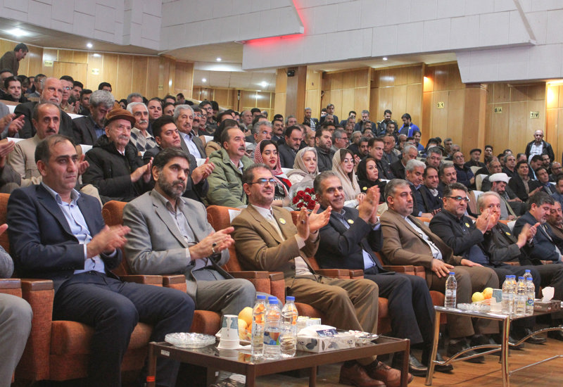 از پیشکسوتان و فعالان بخش کشاورزی استان کردستان تجلیل به عمل آمد؛