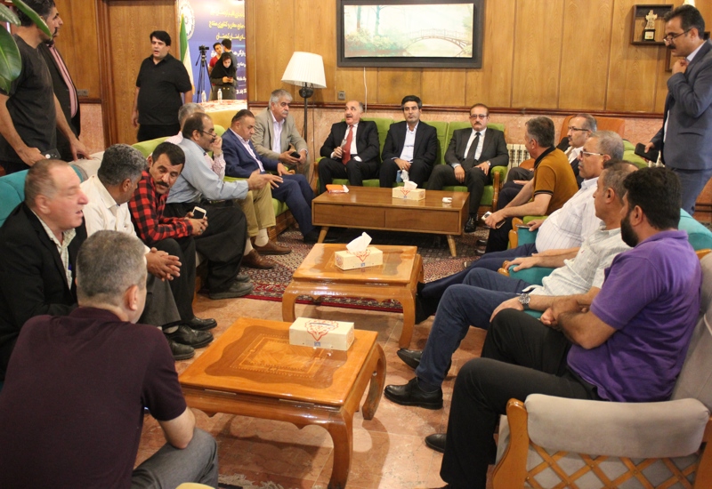 نشست مشترک هیئت تجاری اقلیم کردستان عراق با فعالان اقتصادی ایران در سنندج