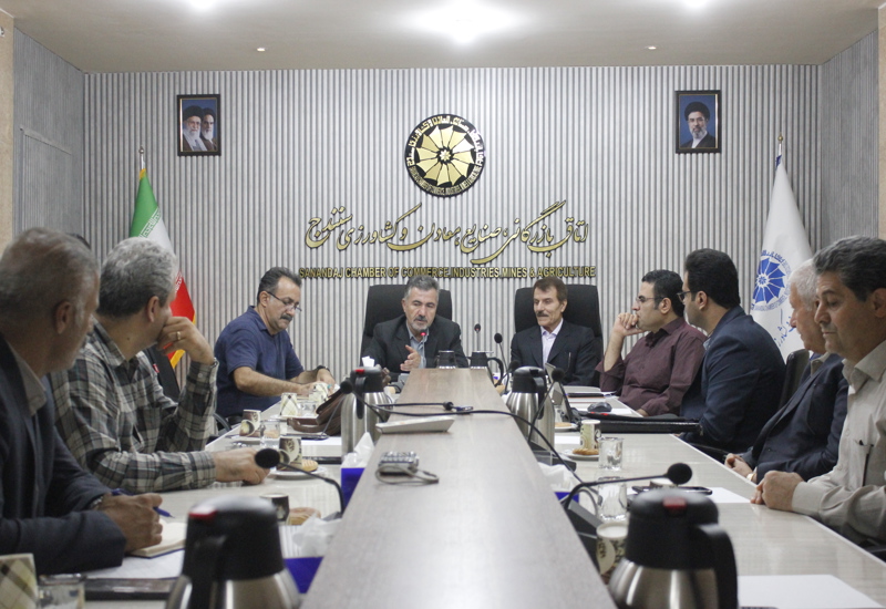 باید فصل نوینی از روابط بین اتاق بازرگانی و منطقه آزاد گشوده شود